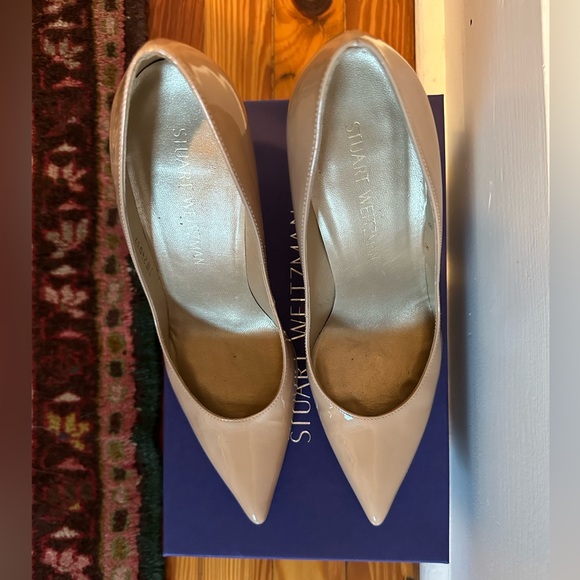 Stuart Weitzman patent leather heels - Picture 2 of 5